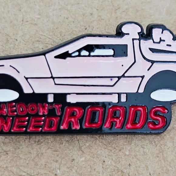 We Don’t Need Roads Enamel Pin, Retro Time Machine Car, Sci-Fi Collectible Badge - Picture 1 of 3
